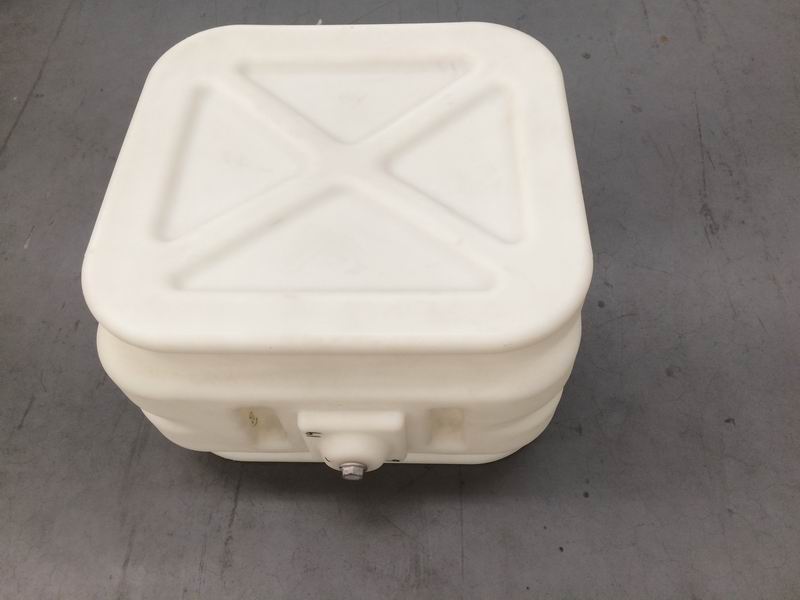 Urea tank assembly (80L/Cummins CM2150E)-2