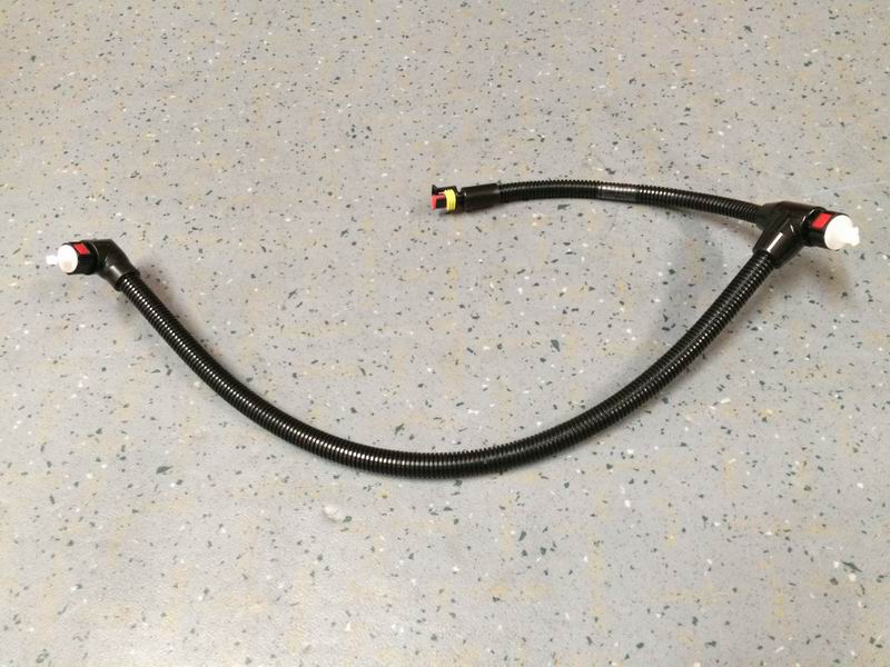 Urea tube, 600, 3/8in-5/16in, electric heating, right angle head