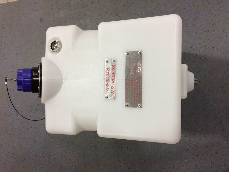 Urea tank (42L, Weichai)-2