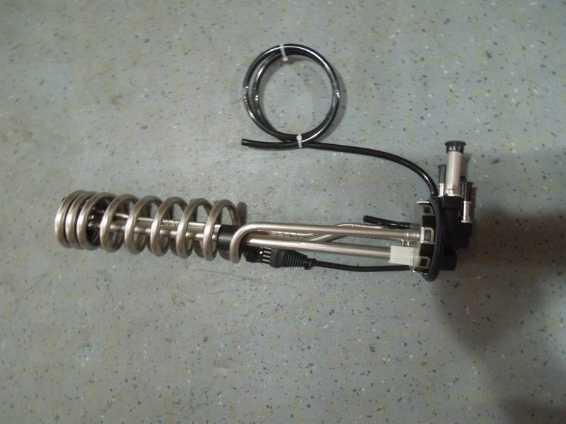 Urea tank level temperature sensor