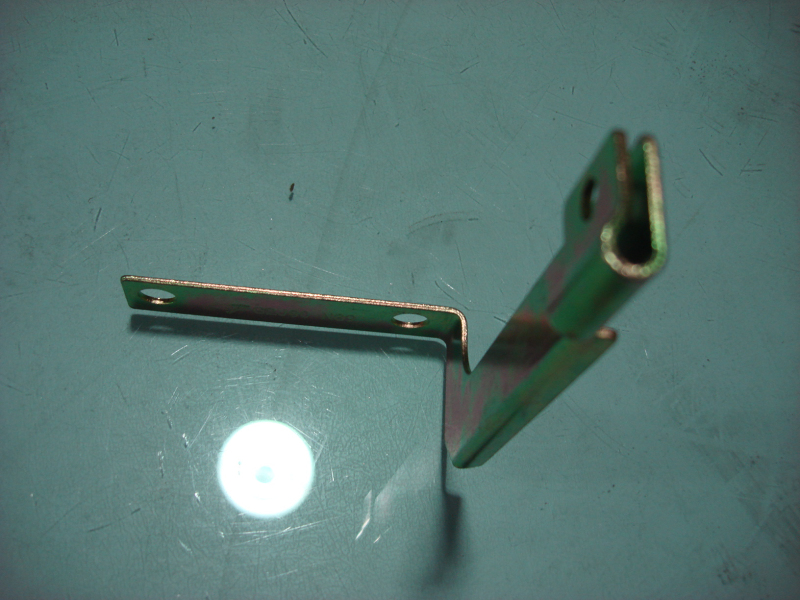 Exhaust gas bypass control valve connection pipe bracket-2