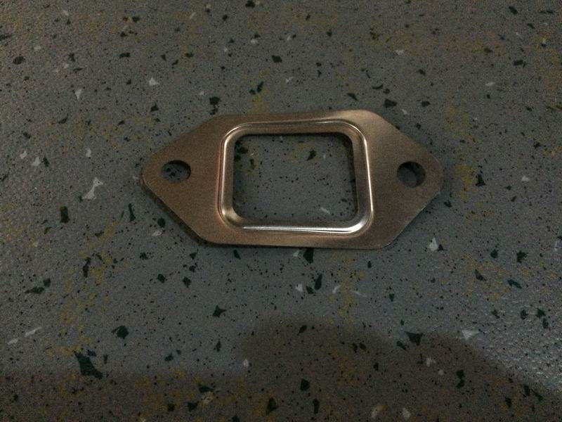 EGR valve outlet gasket
