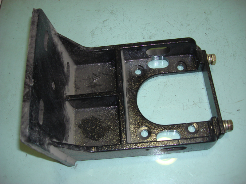 Fan electromagnetic clutch mounting bracket-2