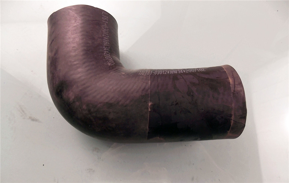 Water tank outlet hose