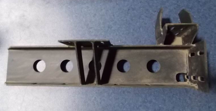 D Fan fixing bracket assembly