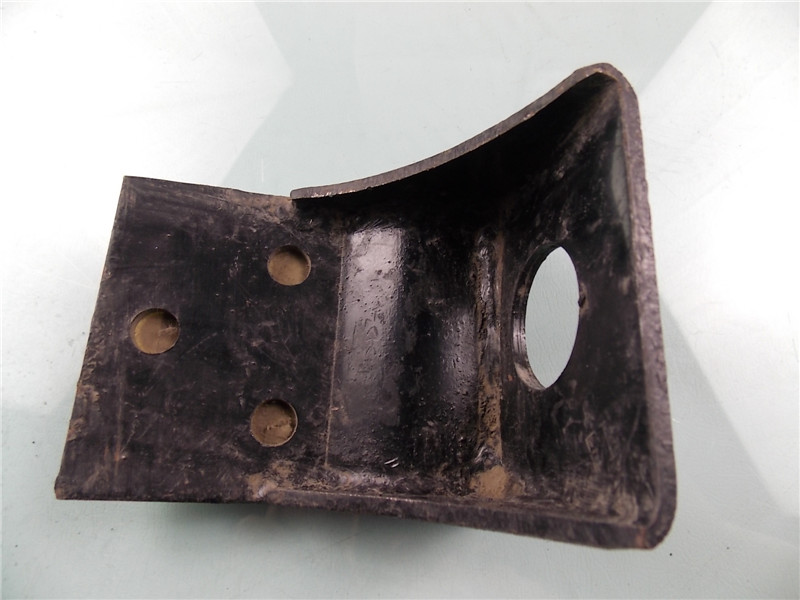 Radiator bracket assembly (right)-1