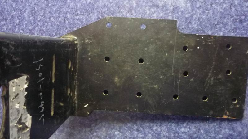 D Radiator bracket assembly (process 20)