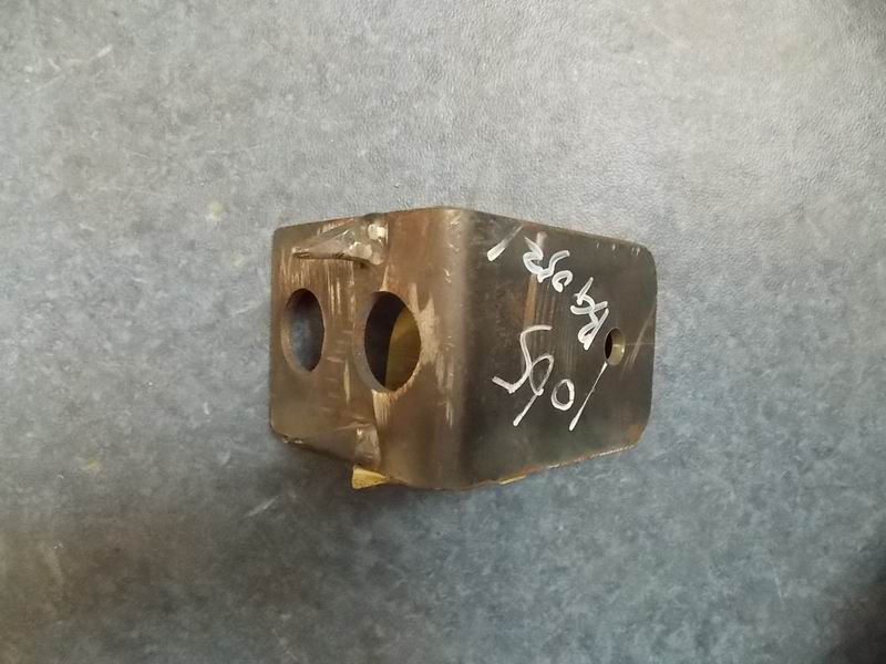 (Rear section) Front bracket of water tank (process 20)