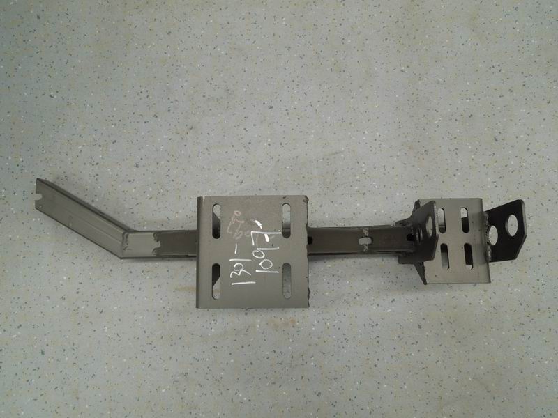 Fan fixing bracket assembly (process 20)