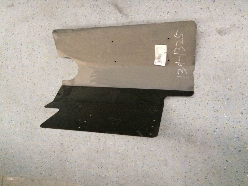 Radiator deflector, deflector (right), ZK6808H