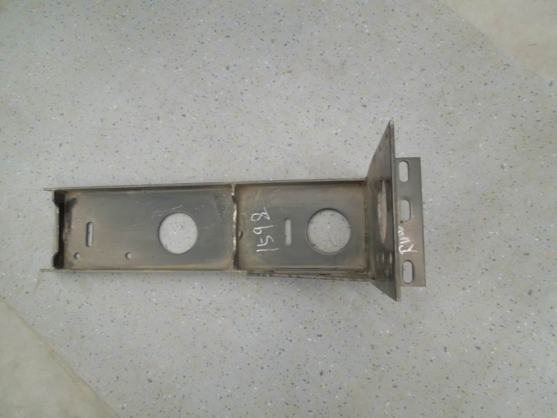 Water tank bracket assembly (Left side Process 20)-3