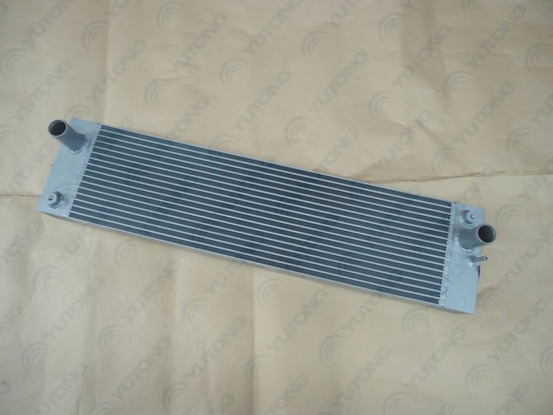 Радиатор двигателя