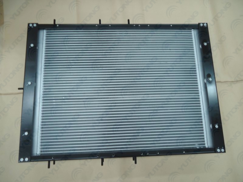 Радиатор двигателя, алюминий, пластинчатое ребро