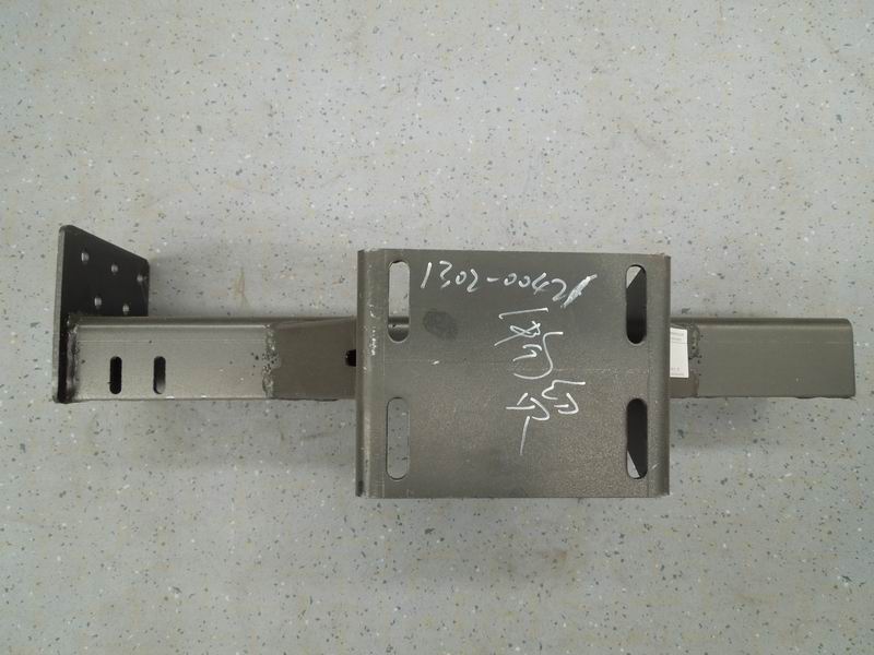 Fan fixing bracket assembly (right)