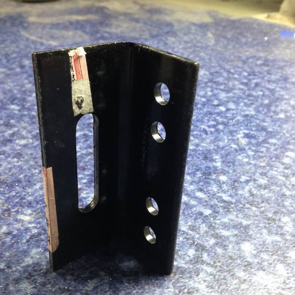 散热器拉杆下支座-1