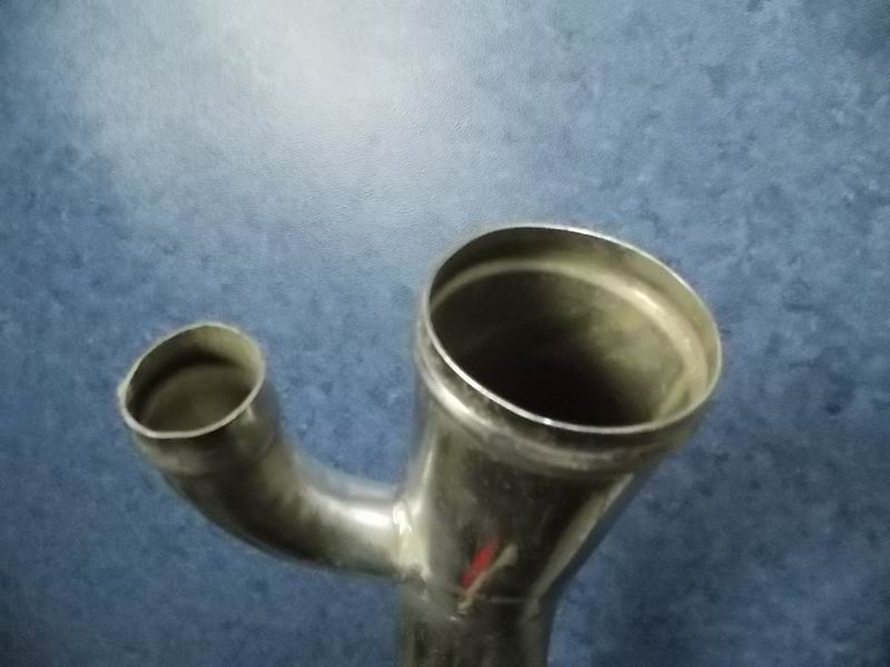 D Engine water inlet pipe (I)-1