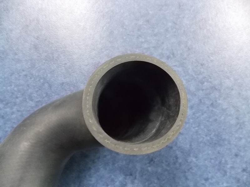 D Шланг подачи воды в двигатель-1