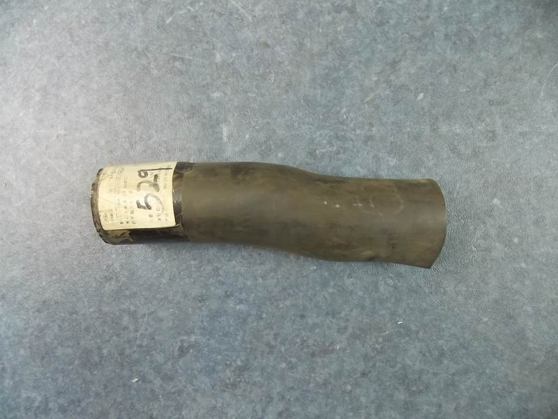 Выпускной шланг радиатора