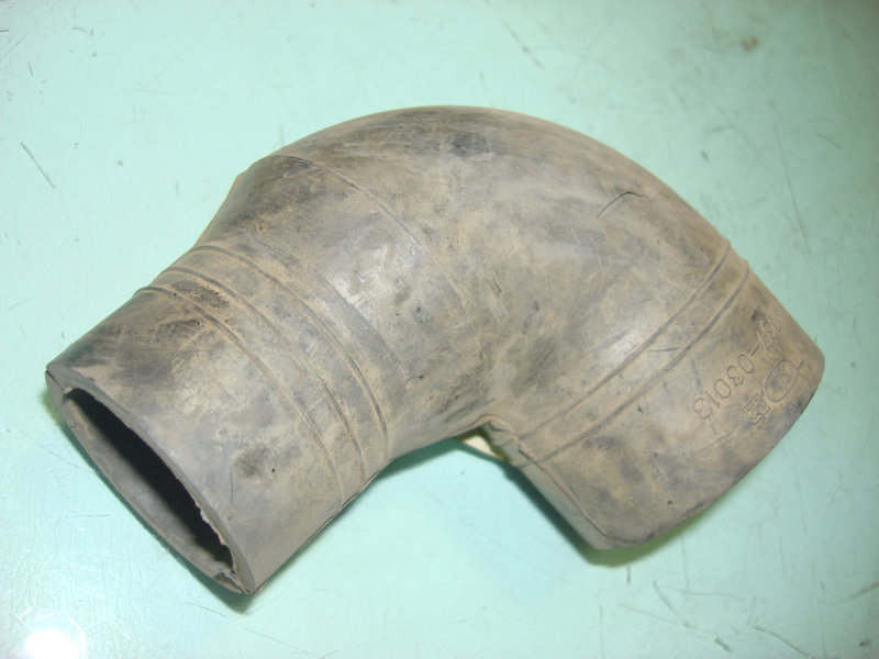 D Oil cooler water inlet steel pipe three-1