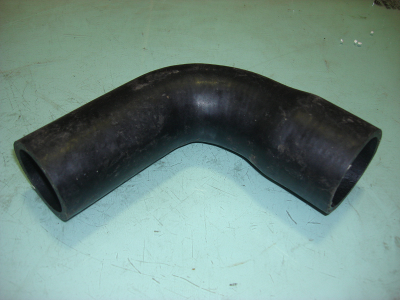 Radiator outlet hose