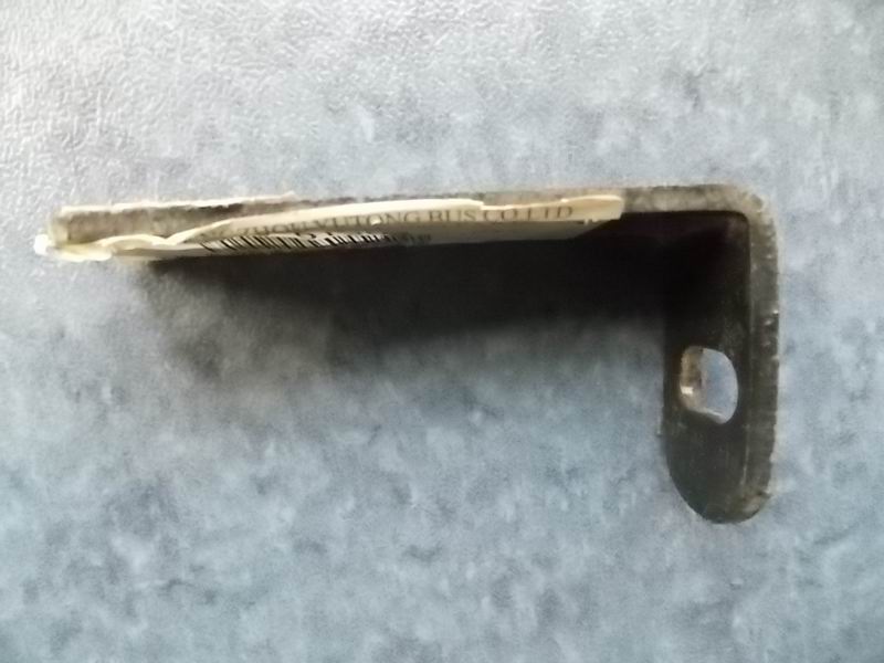 Engine water inlet transition steel pipe support