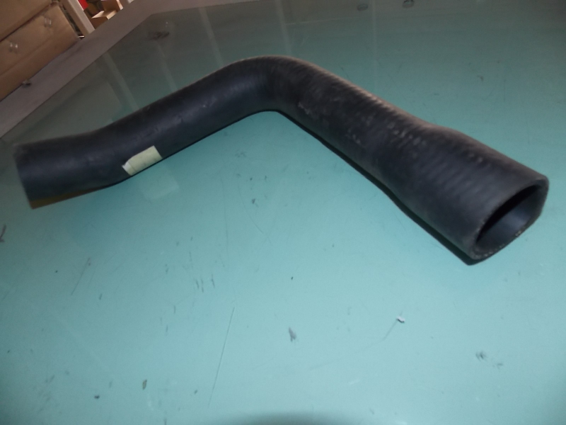 Шланг подачи воды в радиатор-1