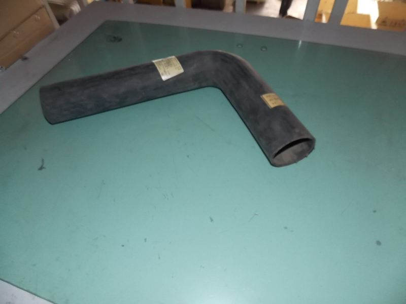 Radiator outlet hose