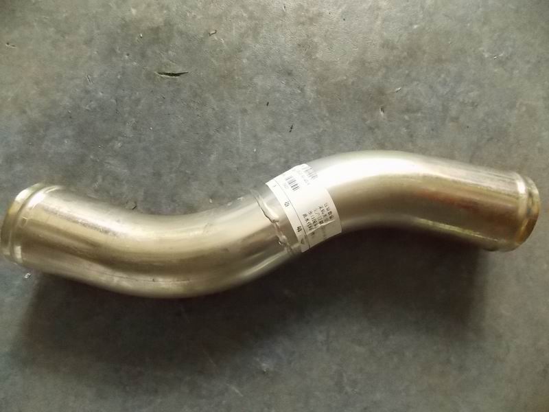 D water tank outlet pipe