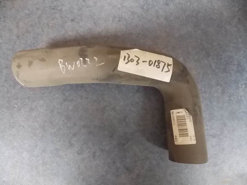 Radiator outlet pipe