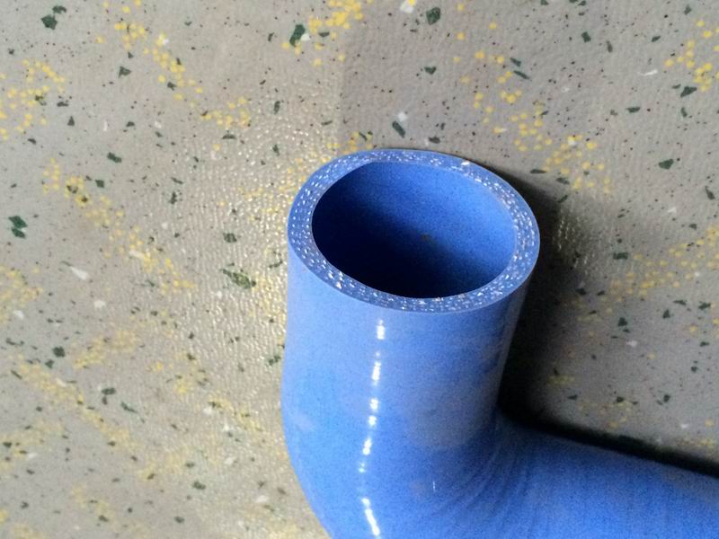 Угловой шланг, Φ 45- Ф 50 , 100 / 100 , кремний-1