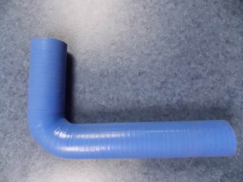 Угловой шланг (Φ 55 , 180 / 320 , кремний)