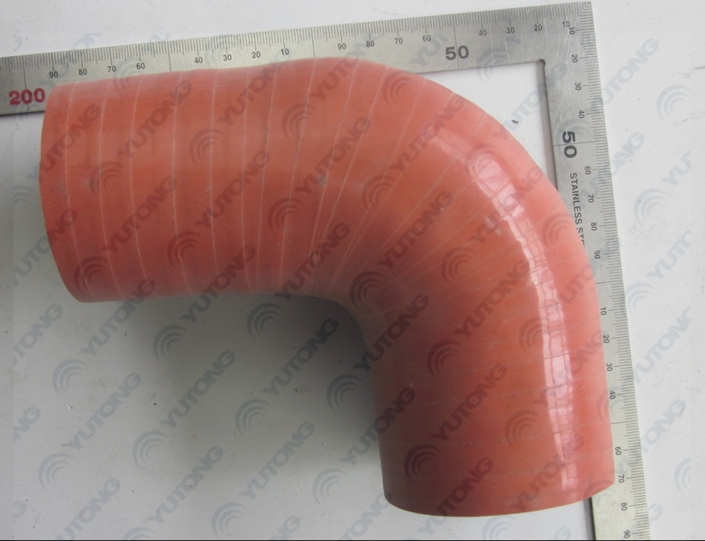 Угловой шланг, Φ 60- Ф 63 , 120 / 100 , кремний