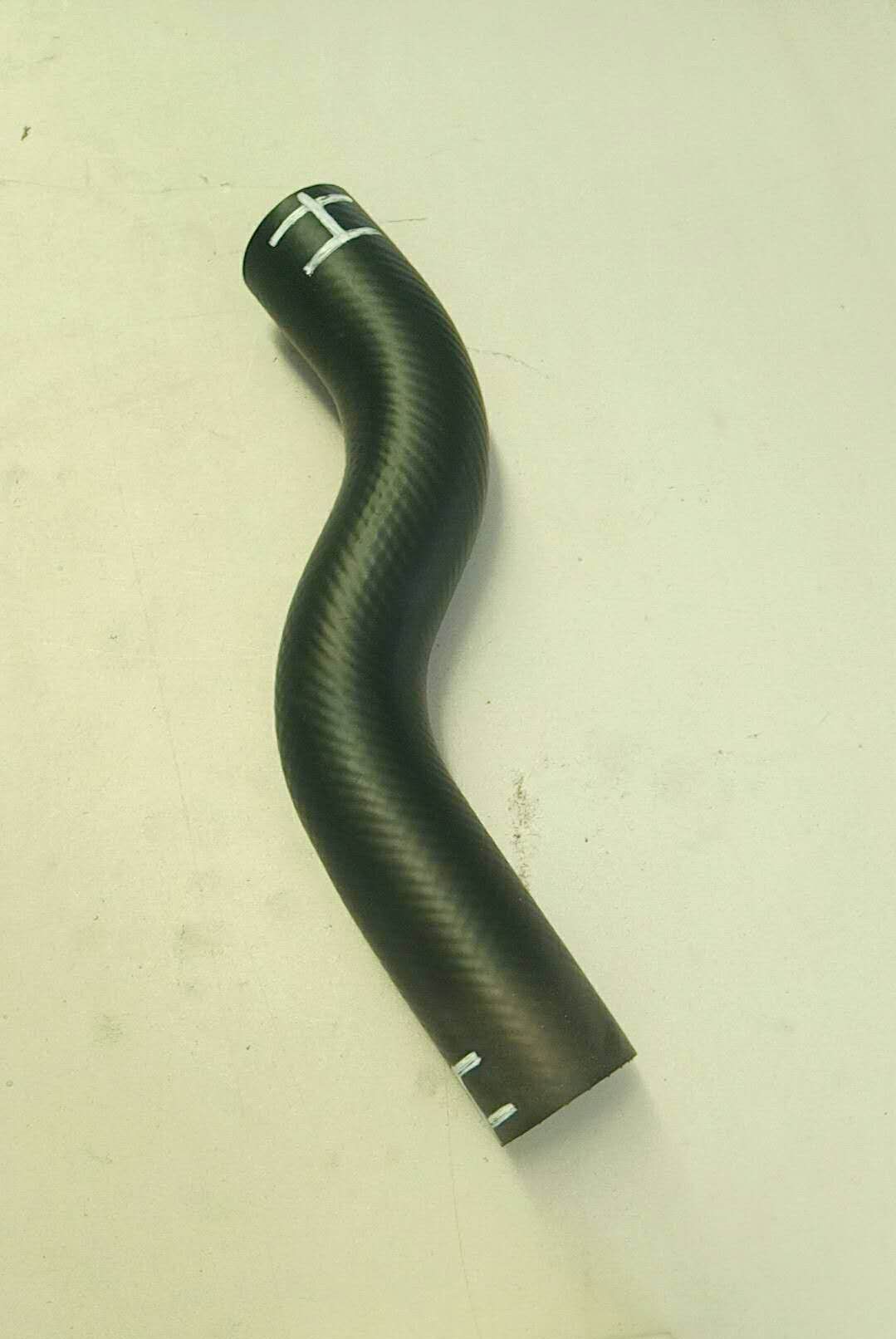 Engine radiator water outlet pipe