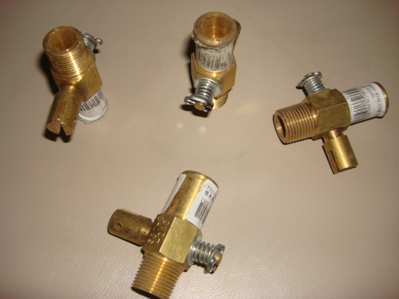 Клапан сброса воды; потреблять инвентарь