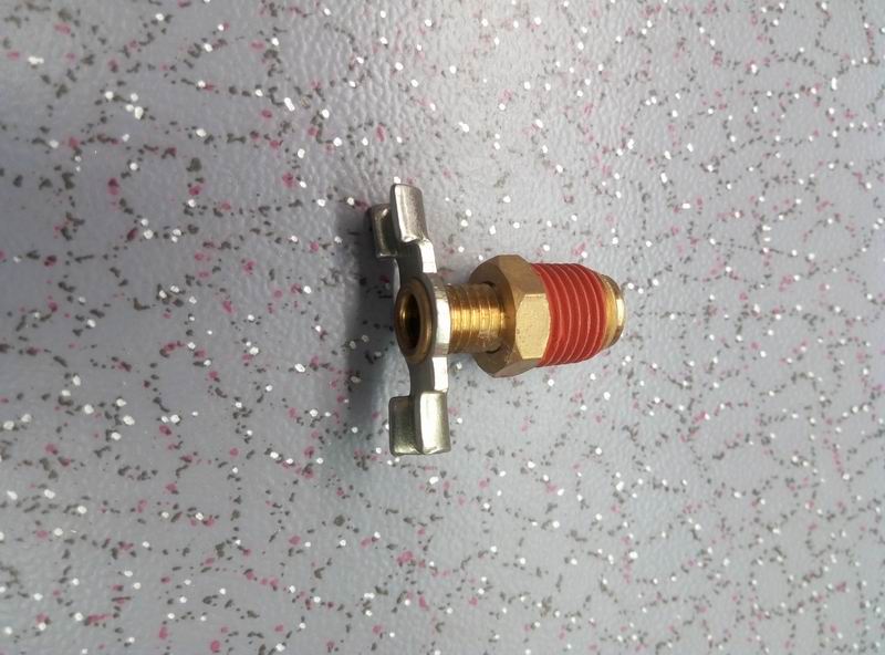 Water discharge valve