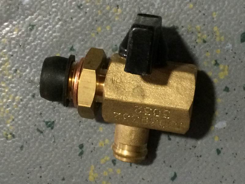 Water discharge valve