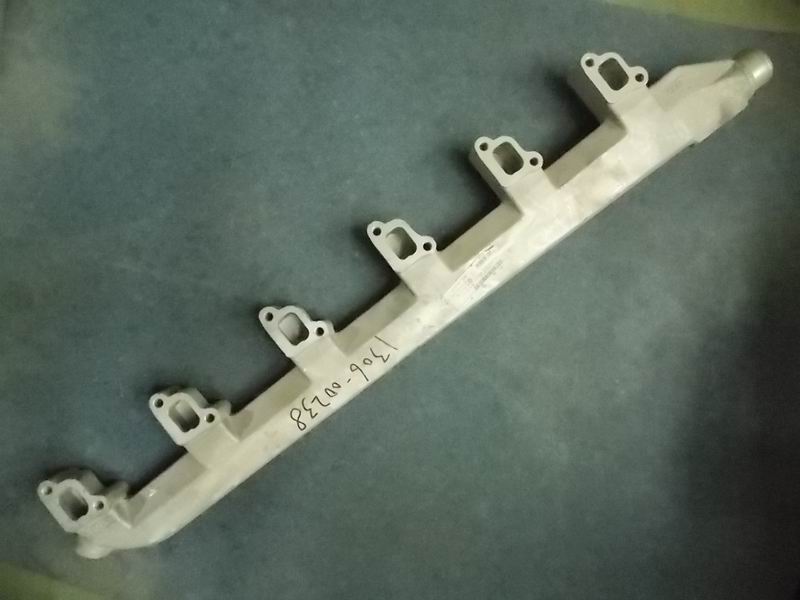 Engine water outlet pipe