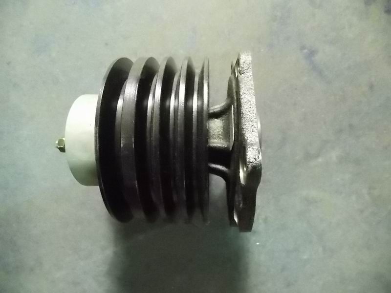 Водяной насос; может быть использован для 1307-00767 поколения-1