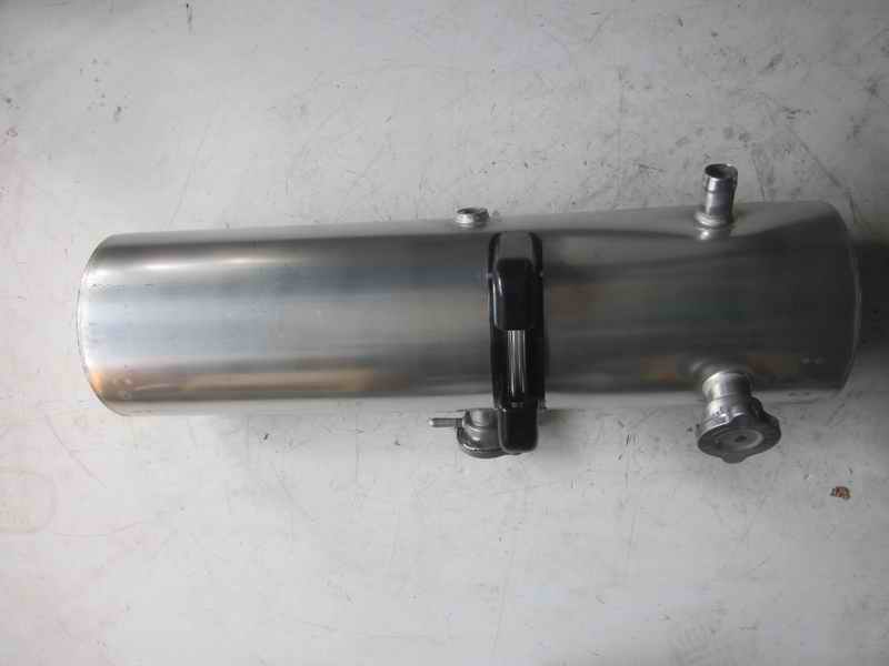 Expansion water tank, 13L round, add water on the left, drain on the left-1