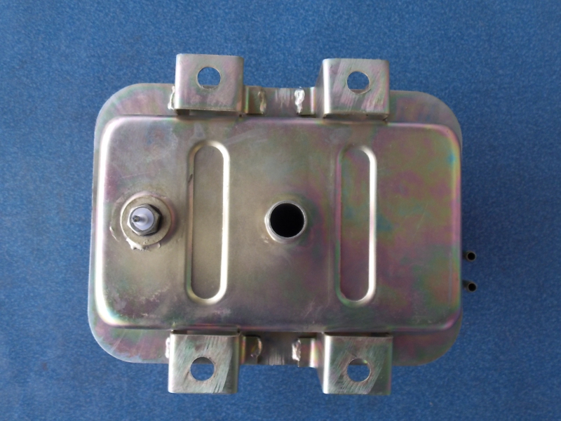 D Expansion water tank assembly (water added on the front) 4.6L-1