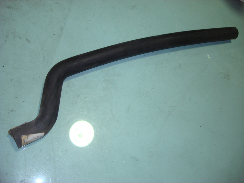 Expansion tank drain pipe