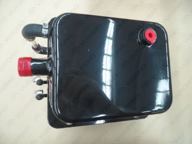 Expansion water tank, square 4.5L, plus on the left, bottom on the left-3