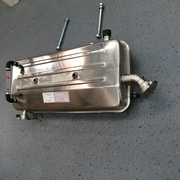 Расширительный бачок в сборе ( 13L квадрат, плюс слева, внизу слева)-1