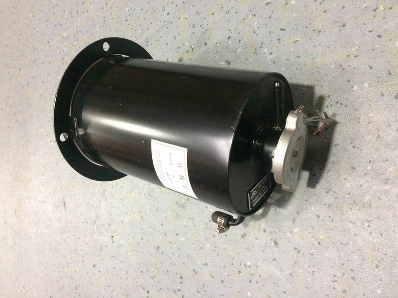 Expansion tank assembly (3L round, top fill lower drain)-2