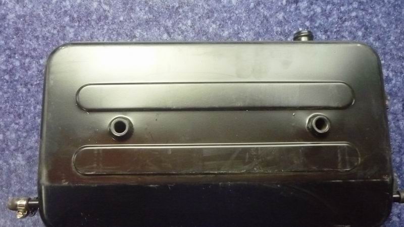 Expansion water tank, square 9L, front filling, right side drain-2