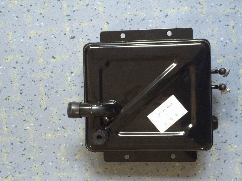 Expansion water tank, square 3.5L, top fill, right side drain
