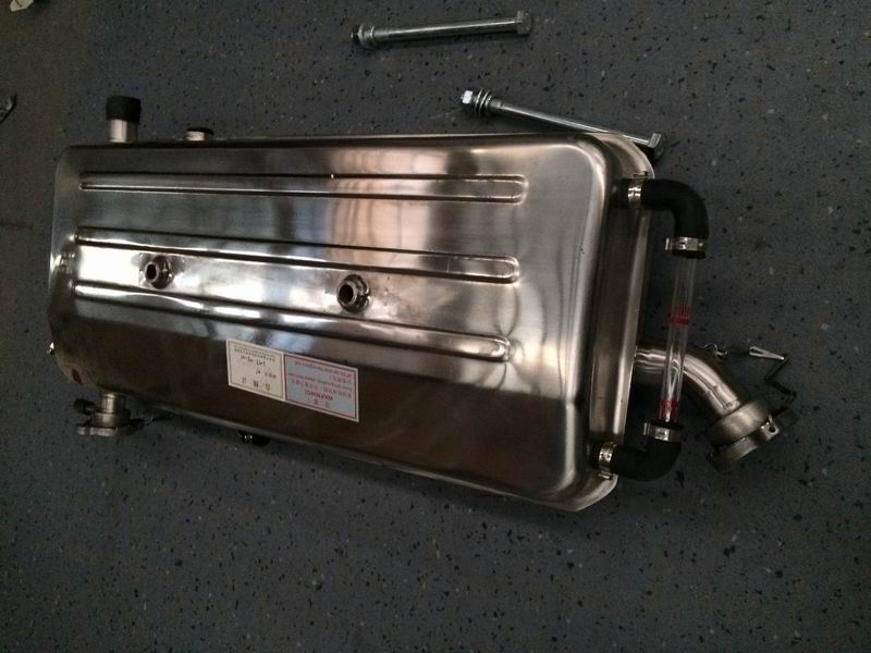 Expansion water tank, square 13L, fill on the left, drain on the right-1