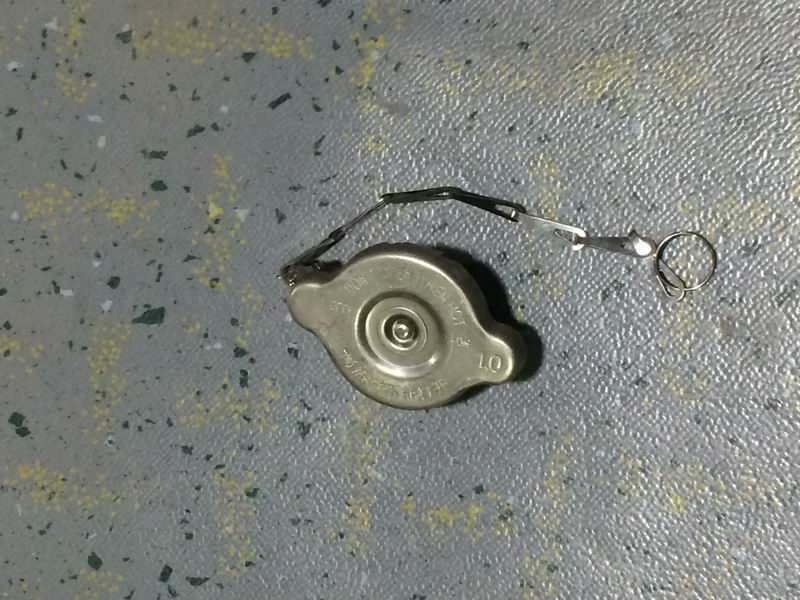 Expansion water tank, pressure cover, 28mm, 100kPa