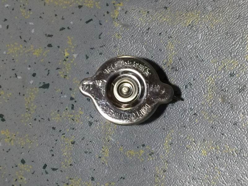 Expansion water tank, pressure cover, 38mm, 120kPa