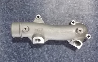 Водозаборная труба; можно заменить на 1307-00935